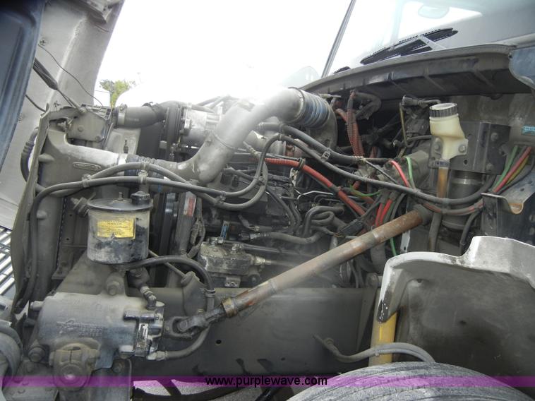 image for item D4935 2001 Freightliner FL70 Rodder Jet truck