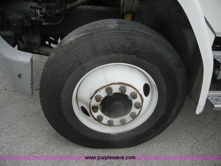 image for item D4935 2001 Freightliner FL70 Rodder Jet truck