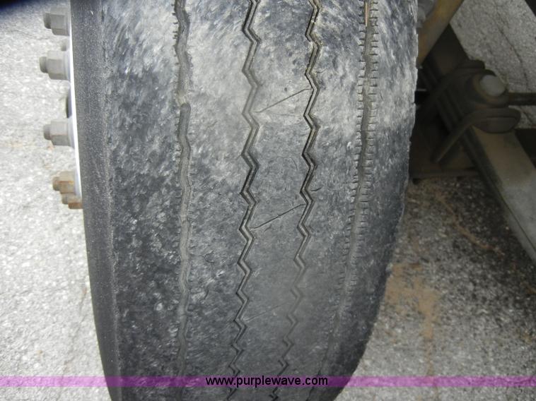 image for item D4935 2001 Freightliner FL70 Rodder Jet truck