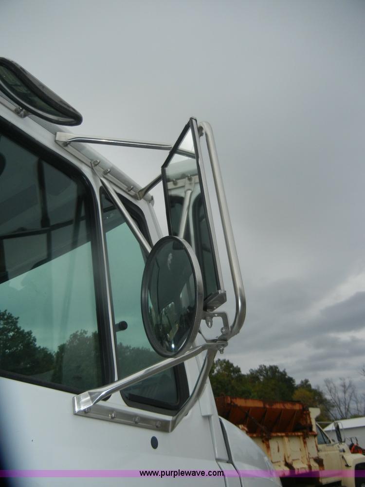 image for item D4935 2001 Freightliner FL70 Rodder Jet truck