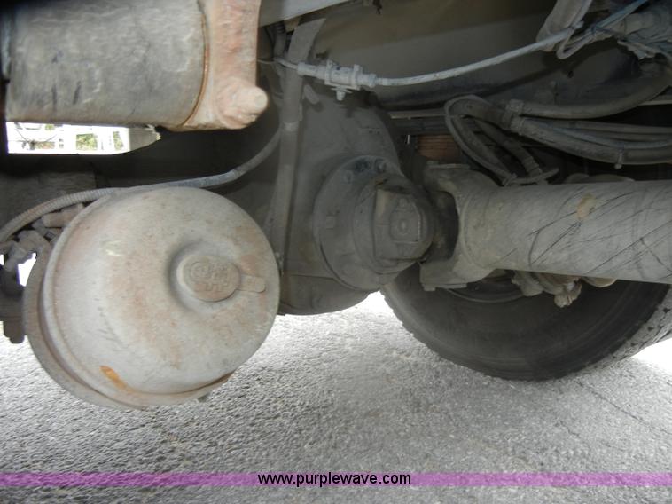 image for item D4935 2001 Freightliner FL70 Rodder Jet truck