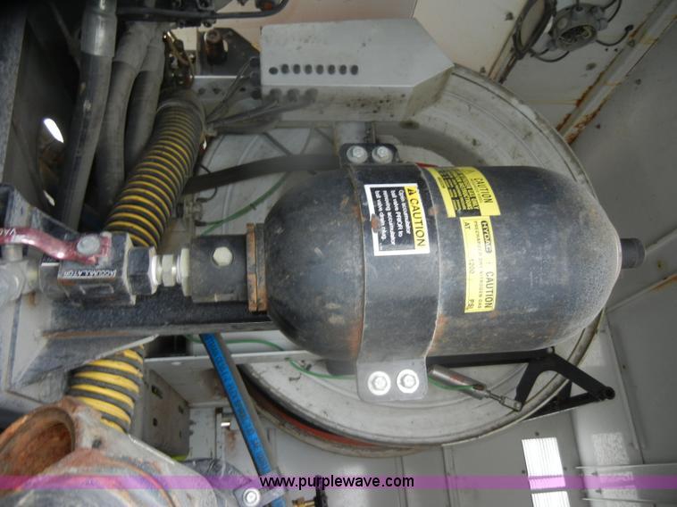 image for item D4935 2001 Freightliner FL70 Rodder Jet truck