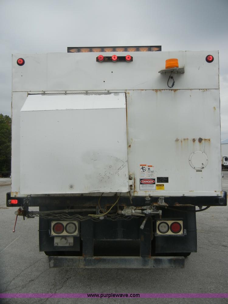 image for item D4935 2001 Freightliner FL70 Rodder Jet truck