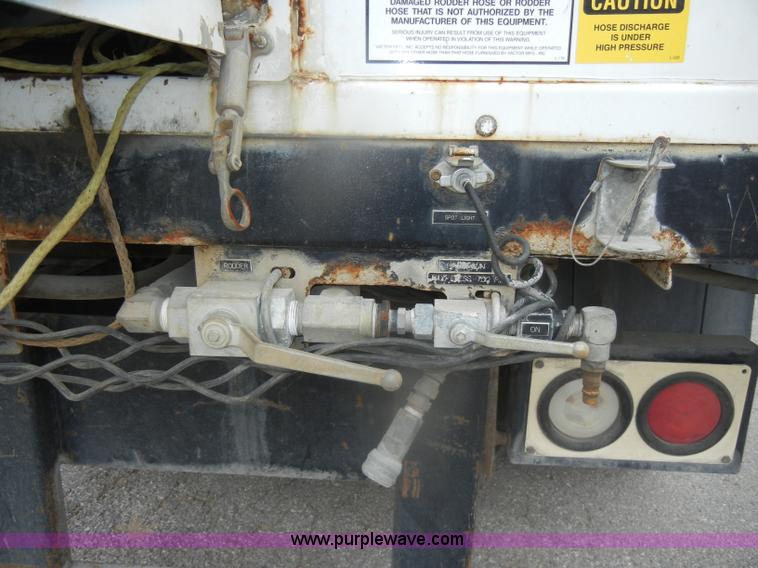image for item D4935 2001 Freightliner FL70 Rodder Jet truck