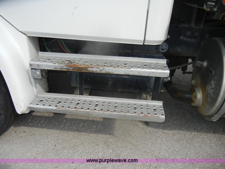 image for item D4935 2001 Freightliner FL70 Rodder Jet truck