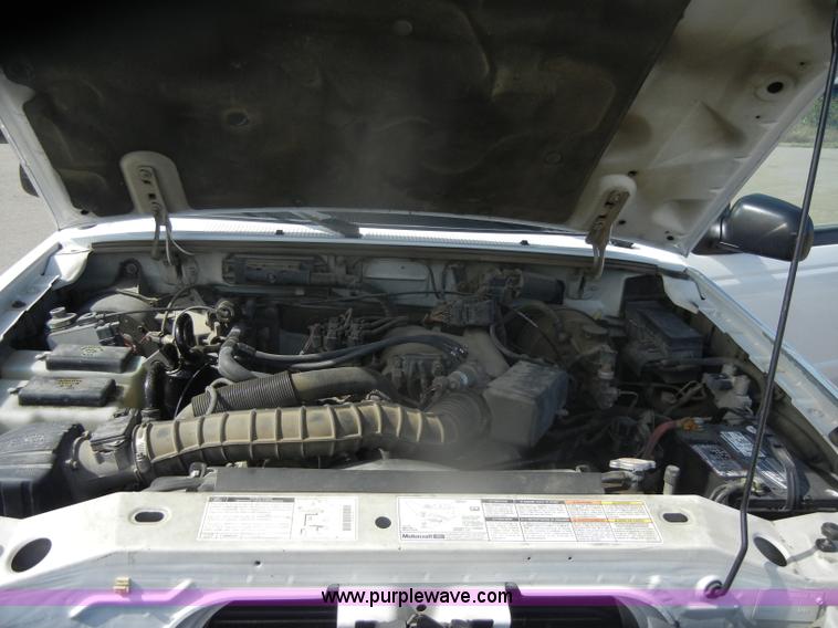 image for item D4942 2000 Ford Ranger XLT SuperCab pickup truck