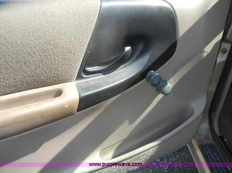 image for item D4952 1993 Ford Ranger XL SuperCab pickup truck