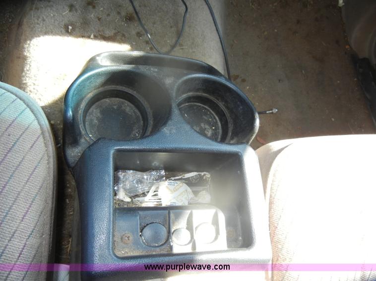image for item D4952 1993 Ford Ranger XL SuperCab pickup truck