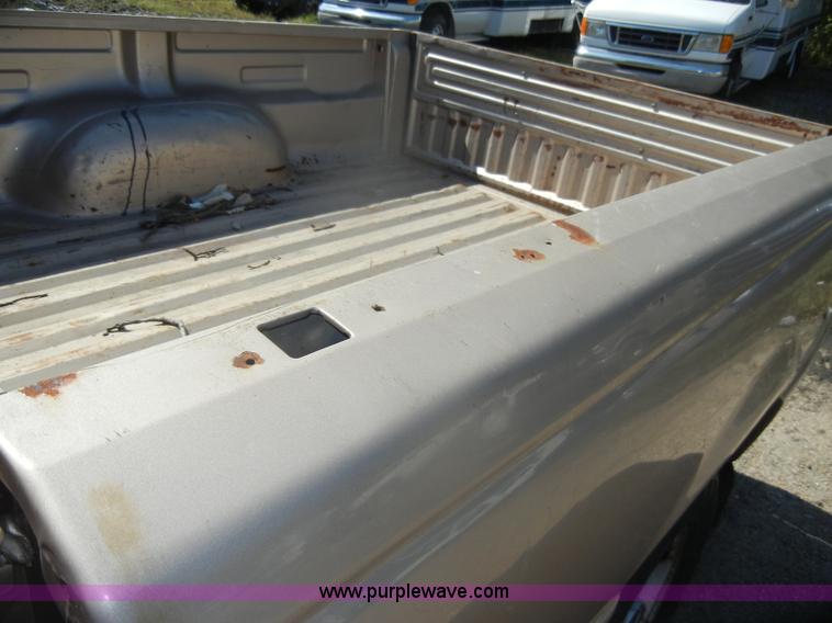 image for item D4952 1993 Ford Ranger XL SuperCab pickup truck