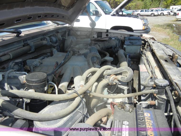 image for item D4954 1996 Ford F150 pickup truck