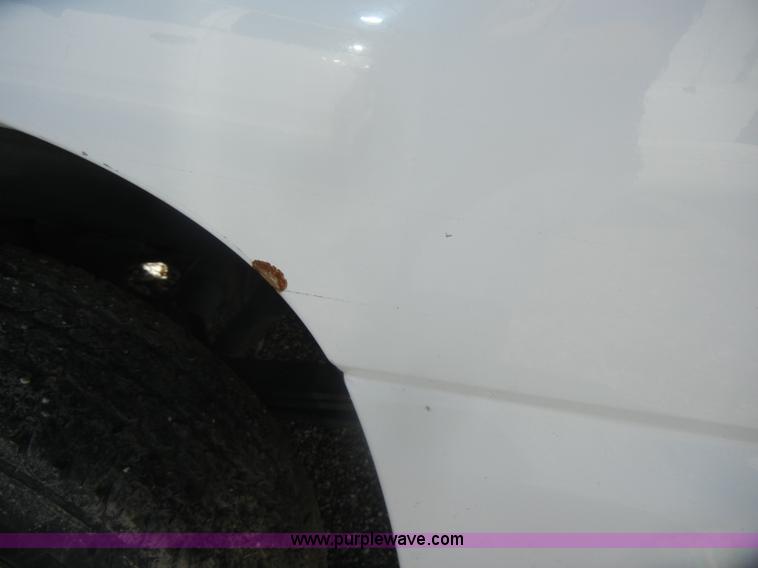 image for item D4955 2004 Chevrolet Silverado 1500 pickup truck