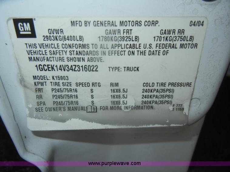 image for item D4955 2004 Chevrolet Silverado 1500 pickup truck