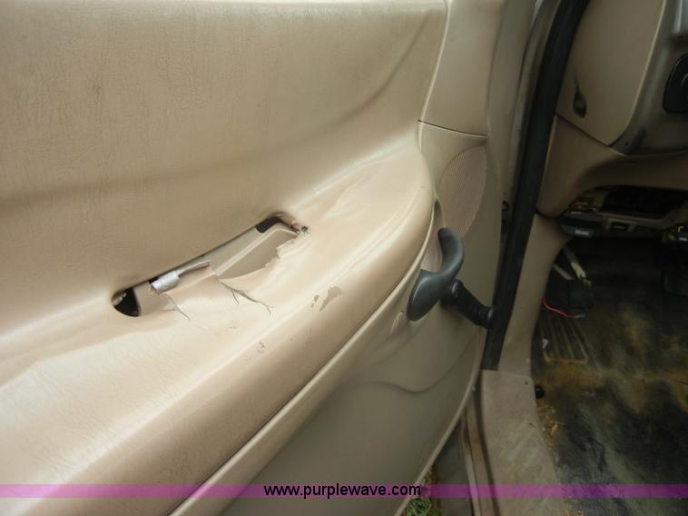 image for item D4958 1997 Ford F150 pickup truck