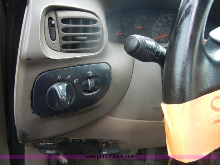 image for item D4958 1997 Ford F150 pickup truck