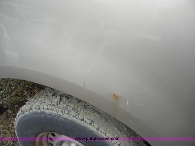 image for item D4958 1997 Ford F150 pickup truck