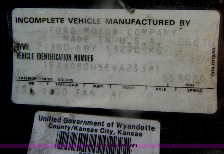 image for item D4958 1997 Ford F150 pickup truck