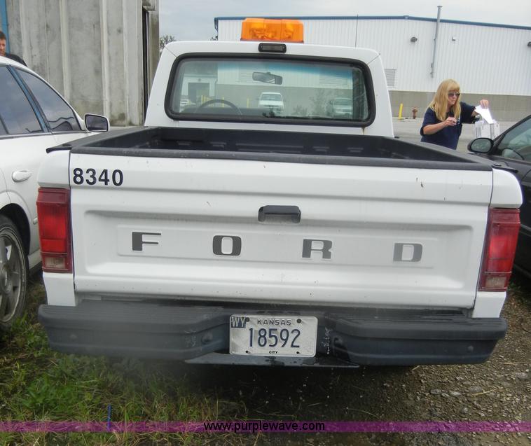image for item D4960 1991 Ford Ranger pickup truck