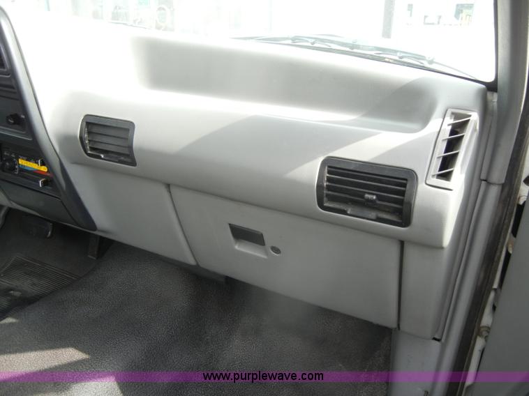 image for item D4960 1991 Ford Ranger pickup truck