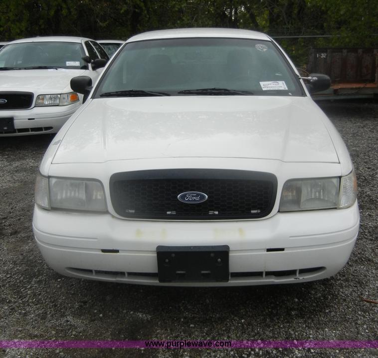 image for item D4962 2006 Ford Crown Victoria Police Interceptor