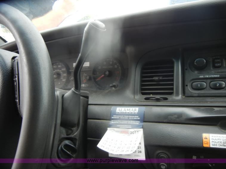 image for item D4962 2006 Ford Crown Victoria Police Interceptor