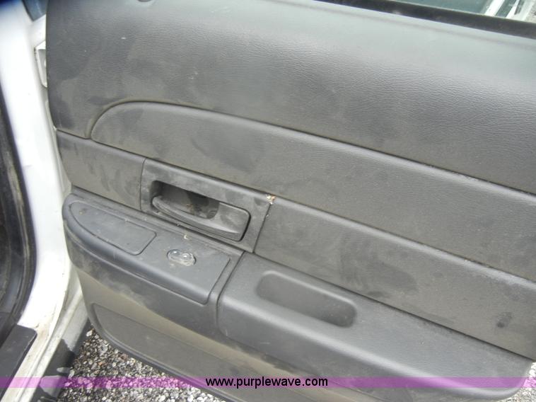 image for item D4962 2006 Ford Crown Victoria Police Interceptor