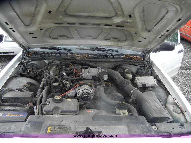 image for item D4962 2006 Ford Crown Victoria Police Interceptor