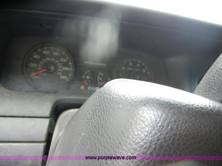 image for item D4966 2006 Ford Crown Victoria Police Interceptor