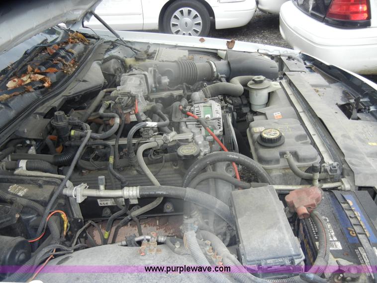 image for item D4966 2006 Ford Crown Victoria Police Interceptor