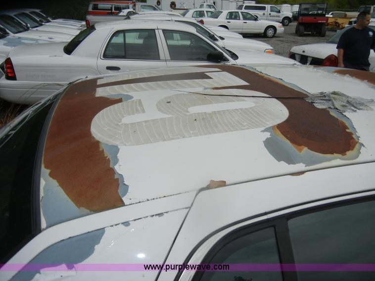 image for item D4966 2006 Ford Crown Victoria Police Interceptor