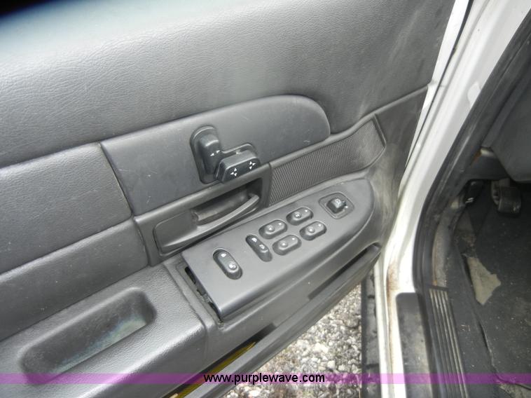 image for item D4970 2005 Ford Crown Victoria Police Interceptor