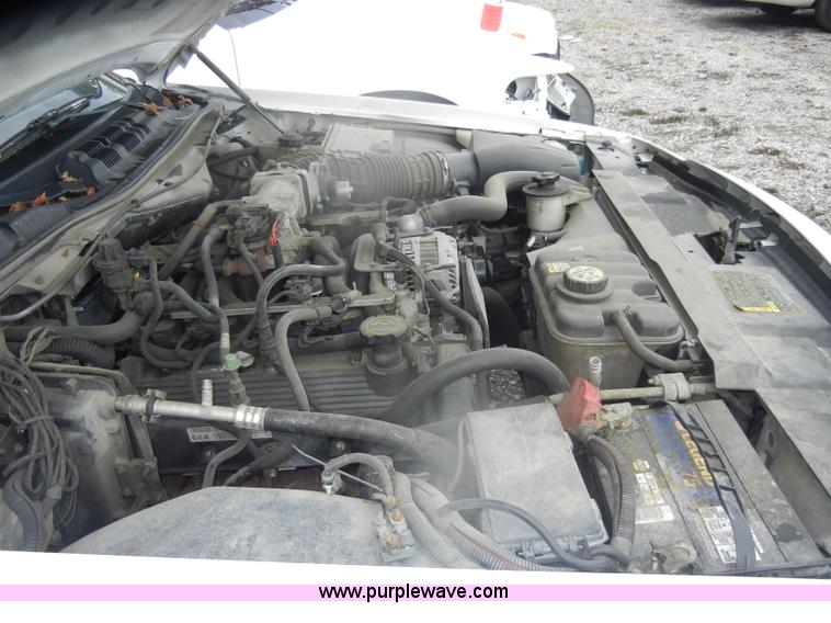 image for item D4970 2005 Ford Crown Victoria Police Interceptor