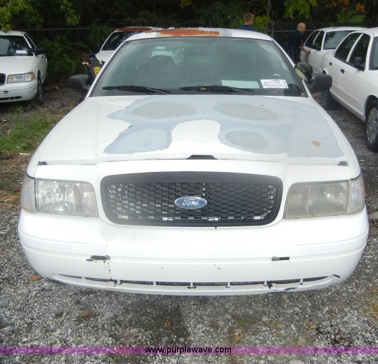 image for item D4971 2006 Ford Crown Victoria Police Interceptor