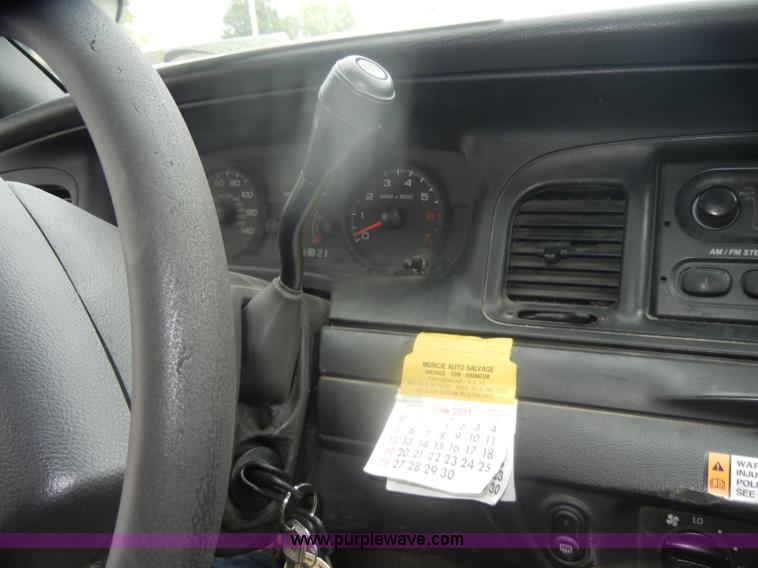 image for item D4971 2006 Ford Crown Victoria Police Interceptor