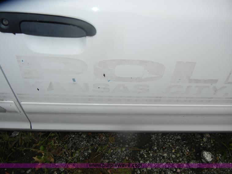 image for item D4971 2006 Ford Crown Victoria Police Interceptor