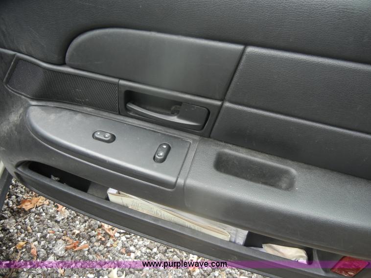 image for item D4973 2006 Ford Crown Victoria Police Interceptor