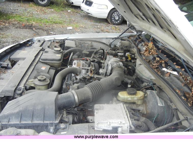 image for item D4973 2006 Ford Crown Victoria Police Interceptor