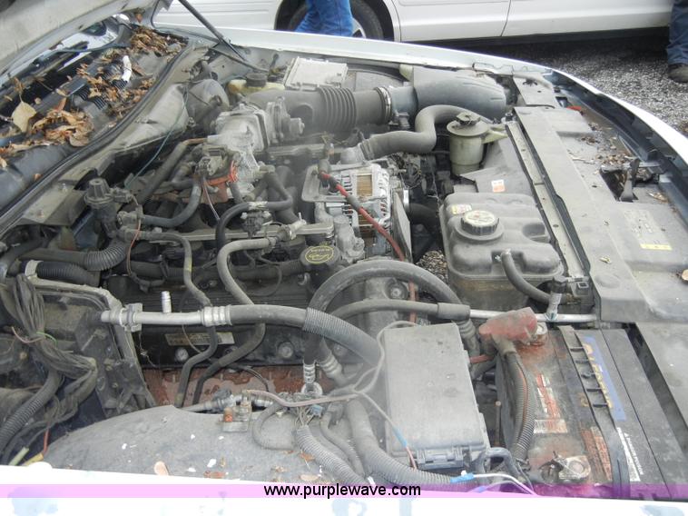 image for item D4973 2006 Ford Crown Victoria Police Interceptor