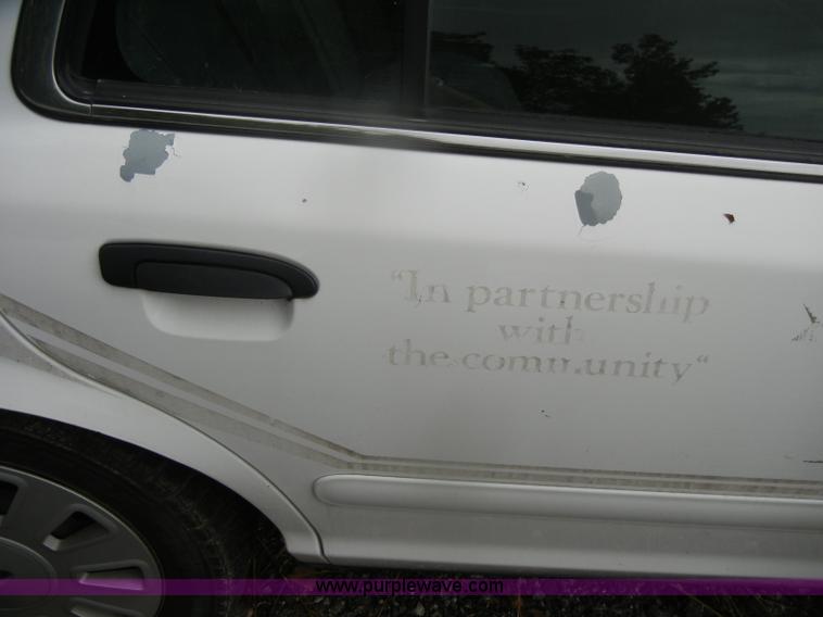 image for item D4973 2006 Ford Crown Victoria Police Interceptor