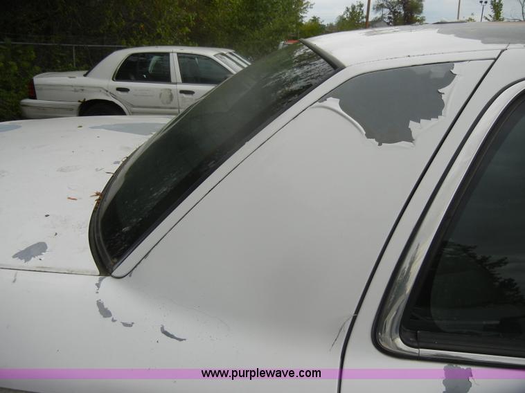 image for item D4973 2006 Ford Crown Victoria Police Interceptor