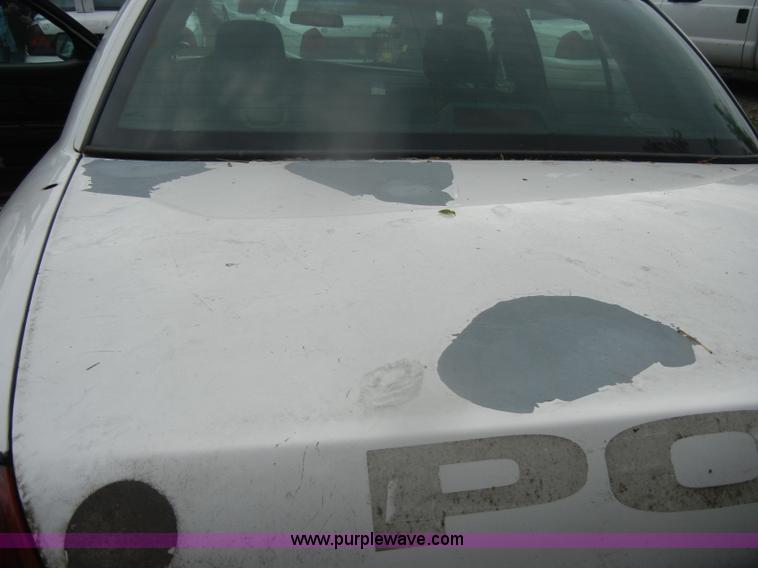 image for item D4973 2006 Ford Crown Victoria Police Interceptor