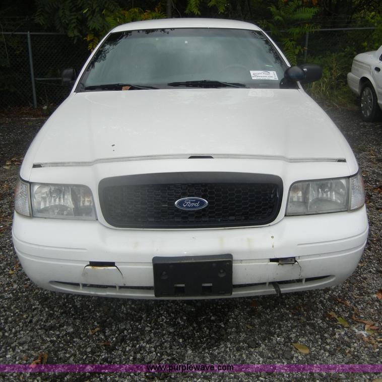 image for item D4974 2008 Ford Crown Victoria Police Interceptor