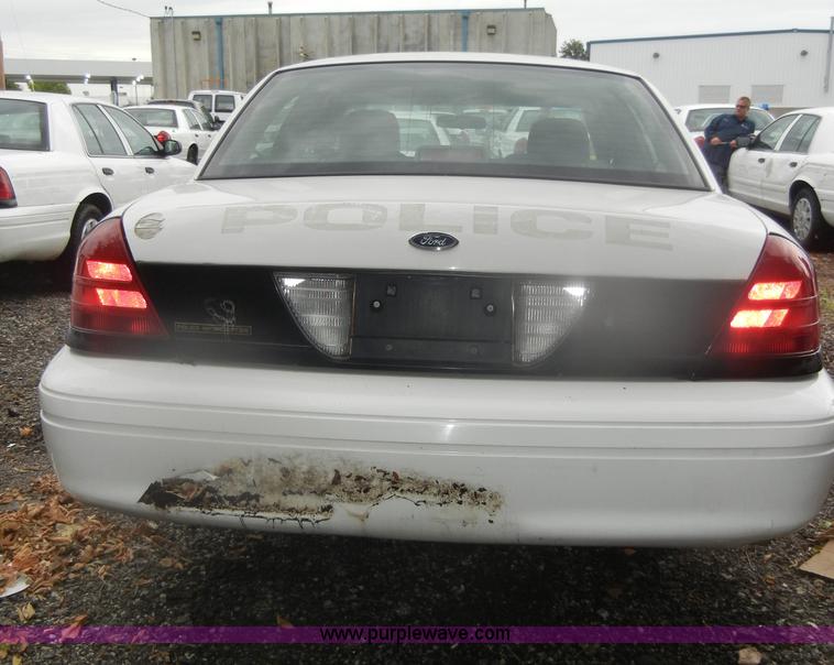 image for item D4974 2008 Ford Crown Victoria Police Interceptor