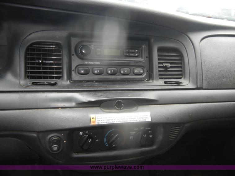 image for item D4974 2008 Ford Crown Victoria Police Interceptor