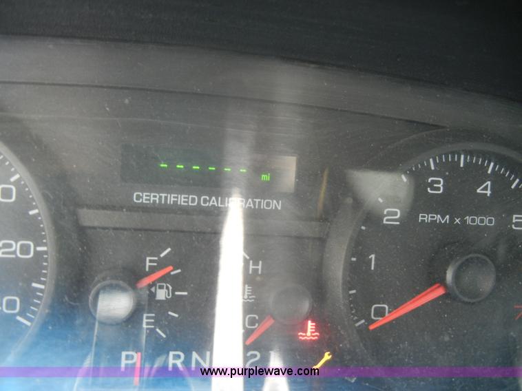 image for item D4974 2008 Ford Crown Victoria Police Interceptor