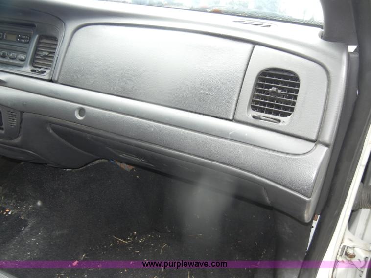 image for item D4974 2008 Ford Crown Victoria Police Interceptor