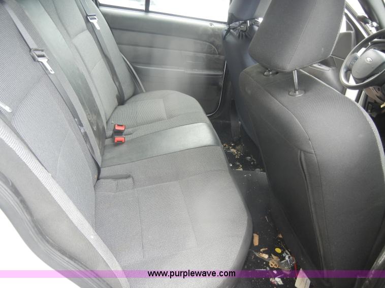 image for item D4974 2008 Ford Crown Victoria Police Interceptor