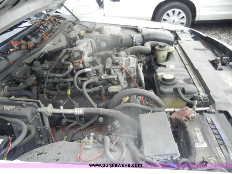 image for item D4974 2008 Ford Crown Victoria Police Interceptor