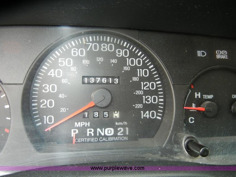 image for item D4981 2005 Ford Crown Victoria Police Interceptor