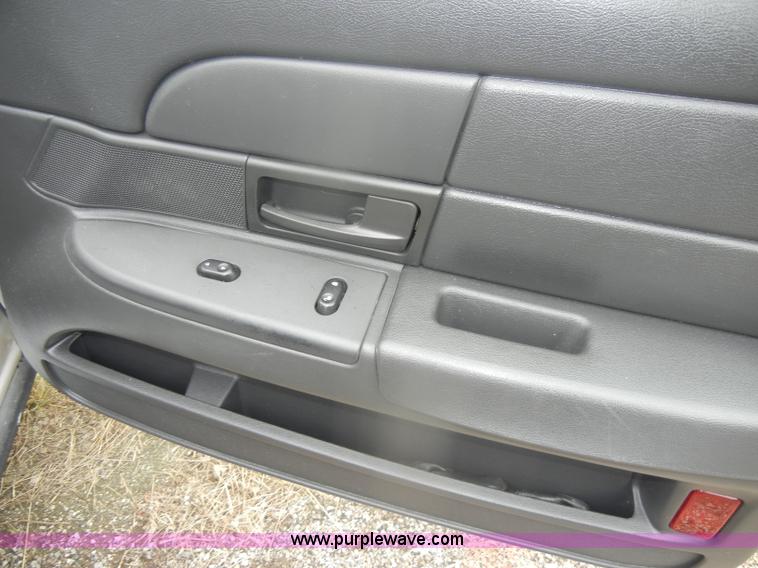 image for item D4981 2005 Ford Crown Victoria Police Interceptor