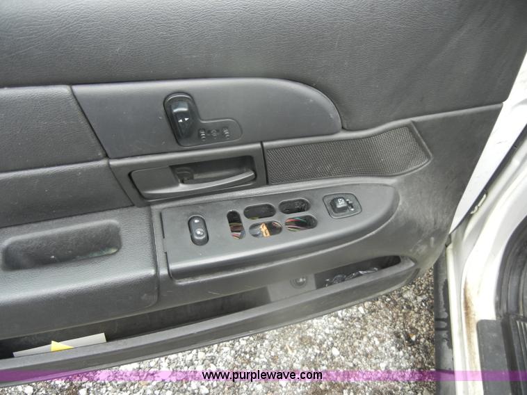 image for item D4983 2005 Ford Crown Victoria Police Interceptor